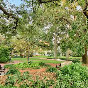 Apartment View On Broughton, Savannah
